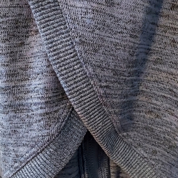 Cross back zip up vest - Picture 3 of 5